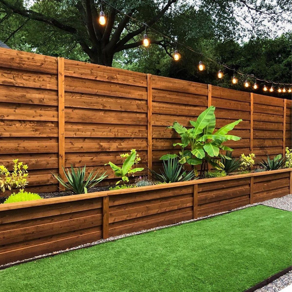 Timeless And Cozy Garden Fences