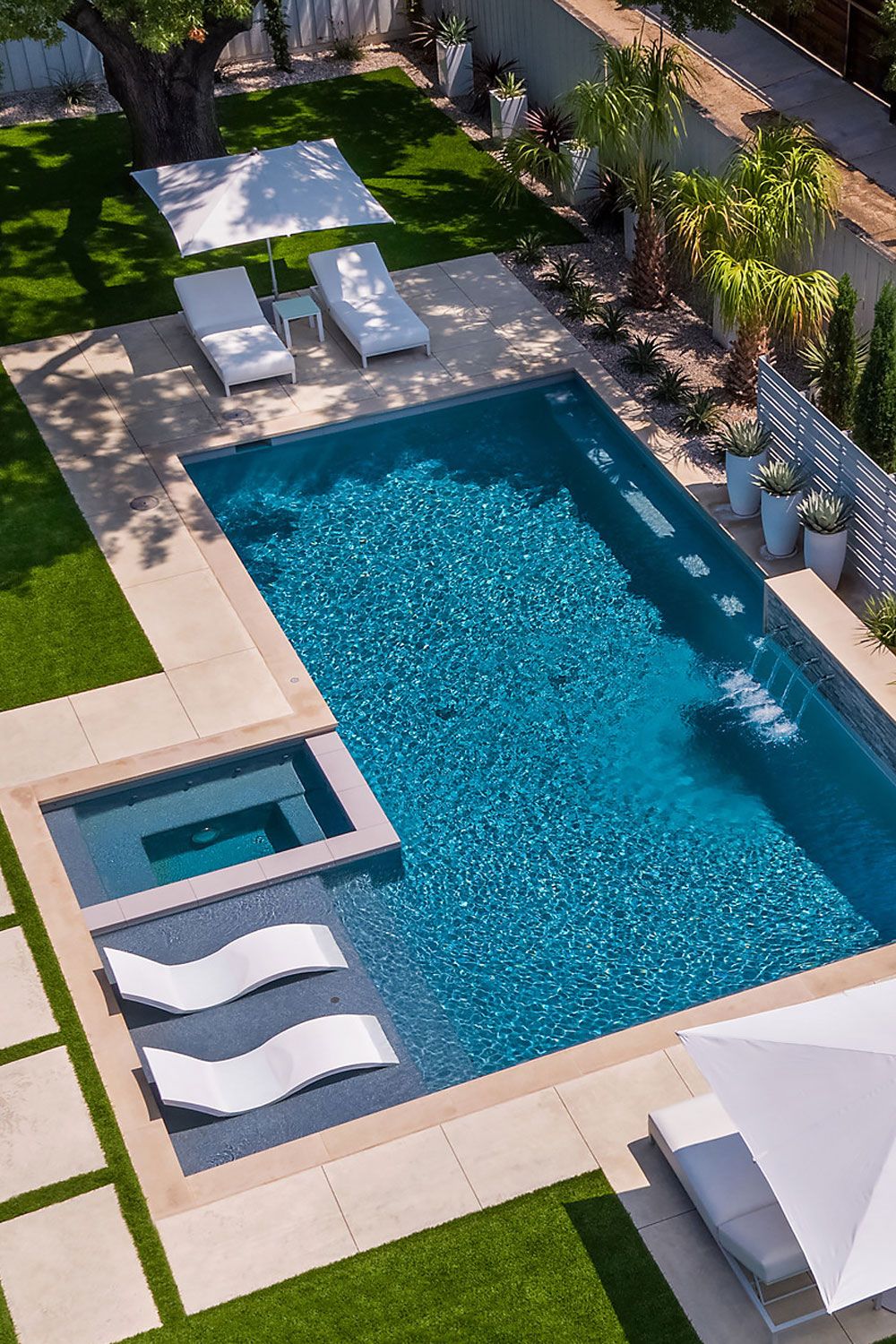 Trendy And Gorgeous Modern Pools