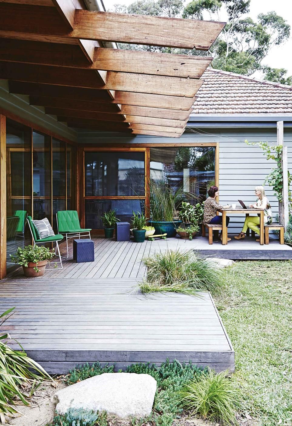 Cozy And Inspiring Outdoor Decking
